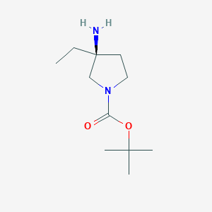 molecular formula C11H22N2O2 B8215538 tert-butyl (3S)-3-amino-3-ethylpyrrolidine-1-carboxylate 
