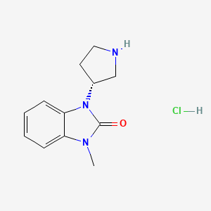 molecular formula C12H16ClN3O B8216775 1-methyl-3-[(3R)-pyrrolidin-3-yl]-2,3-dihydro-1H-1,3-benzodiazol-2-one hydrochloride 