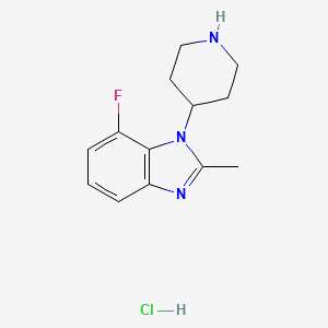 molecular formula C13H17ClFN3 B8216827 7-fluoro-2-methyl-1-(piperidin-4-yl)-1H-1,3-benzodiazole hydrochloride 