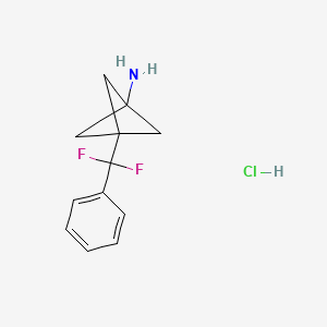 molecular formula C12H14ClF2N B8217351 3-[Difluoro(phenyl)methyl]bicyclo[1.1.1]pentan-1-amine;hydrochloride 