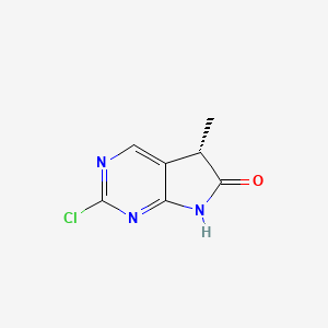 molecular formula C7H6ClN3O B8217411 (5S)-2-chloro-5-methyl-5,7-dihydropyrrolo[2,3-d]pyrimidin-6-one 