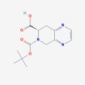 molecular formula C13H17N3O4 B8217490 (7S)-6-[(2-methylpropan-2-yl)oxycarbonyl]-7,8-dihydro-5H-pyrido[3,4-b]pyrazine-7-carboxylic acid 