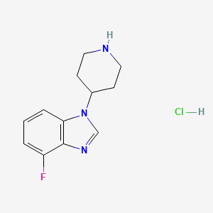 molecular formula C12H15ClFN3 B8219517 4-fluoro-1-(piperidin-4-yl)-1H-1,3-benzodiazole hydrochloride 
