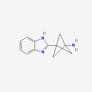 molecular formula C12H13N3 B8220605 3-(1H-benzimidazol-2-yl)bicyclo[1.1.1]pentan-1-amine 