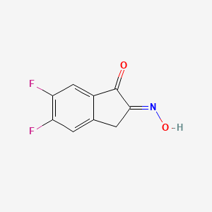 molecular formula C9H5F2NO2 B8223610 1H-Indene-1,2(3H)-dione-5,6-difluoro-2-oxime 