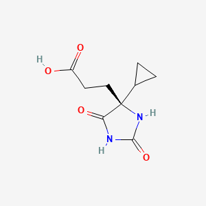 molecular formula C9H12N2O4 B8223746 (S)-3-(4-环丙基-2,5-二氧代咪唑烷-4-基)丙酸 
