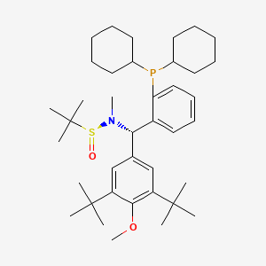 molecular formula C39H62NO2PS B8223934 (S)-N-[(S)-(3,5-ditert-butyl-4-methoxyphenyl)-(2-dicyclohexylphosphanylphenyl)methyl]-N,2-dimethylpropane-2-sulfinamide 