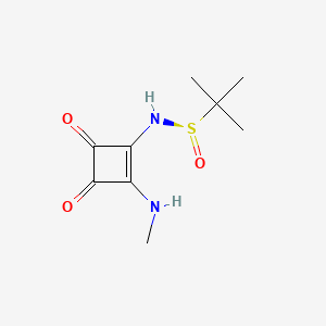 molecular formula C9H14N2O3S B8224093 (R)-2-Methyl-N-(2-(methylamino)-3,4-dioxocyclobut-1-en-1-yl)propane-2-sulfinamide 