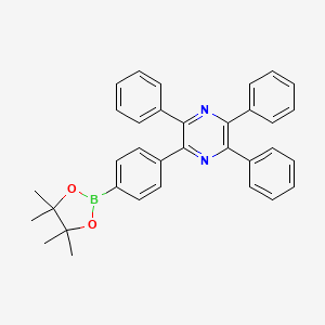 molecular formula C34H31BN2O2 B8224118 2,3,5-Triphenyl-6-(4-(4,4,5,5-tetramethyl-1,3,2-dioxaborolan-2-yl)phenyl)pyrazine 