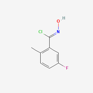 (1Z)-5-fluoro-N-hydroxy-2-methylbenzenecarboximidoyl chloride