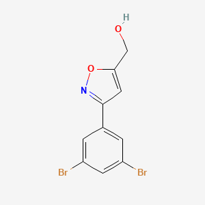 molecular formula C10H7Br2NO2 B8225113 [3-(3,5-Dibromophenyl)-1,2-oxazol-5-yl]methanol 