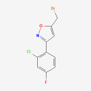 molecular formula C10H6BrClFNO B8225155 5-(Bromomethyl)-3-(2-chloro-4-fluorophenyl)-1,2-oxazole 