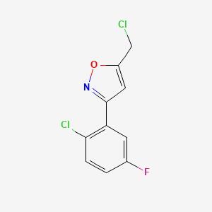 molecular formula C10H6Cl2FNO B8225179 3-(2-Chloro-5-fluorophenyl)-5-(chloromethyl)-1,2-oxazole 