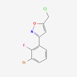 molecular formula C10H6BrClFNO B8225253 3-(3-Bromo-2-fluorophenyl)-5-(chloromethyl)-1,2-oxazole 