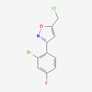 molecular formula C10H6BrClFNO B8225342 3-(2-Bromo-4-fluorophenyl)-5-(chloromethyl)-1,2-oxazole 