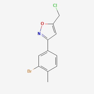 molecular formula C11H9BrClNO B8225570 3-(3-Bromo-4-methylphenyl)-5-(chloromethyl)-1,2-oxazole 