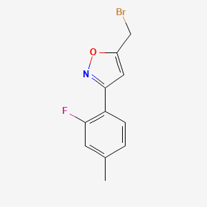 molecular formula C11H9BrFNO B8225605 5-(Bromomethyl)-3-(2-fluoro-4-methylphenyl)-1,2-oxazole 