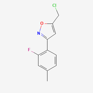 molecular formula C11H9ClFNO B8225606 5-(Chloromethyl)-3-(2-fluoro-4-methylphenyl)-1,2-oxazole 