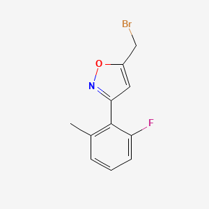 molecular formula C11H9BrFNO B8225642 5-(Bromomethyl)-3-(2-fluoro-6-methylphenyl)-1,2-oxazole 