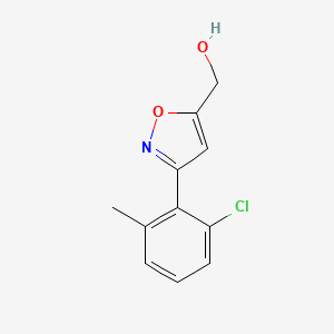 molecular formula C11H10ClNO2 B8225756 [3-(2-Chloro-6-methylphenyl)-1,2-oxazol-5-yl]methanol 