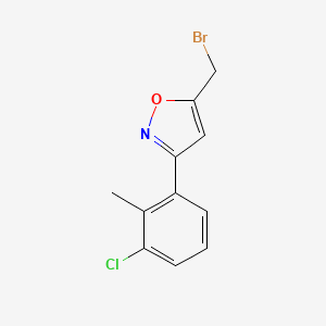 molecular formula C11H9BrClNO B8225795 5-(Bromomethyl)-3-(3-chloro-2-methylphenyl)-1,2-oxazole 