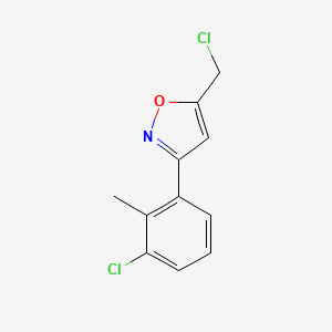 molecular formula C11H9Cl2NO B8225799 5-(Chloromethyl)-3-(3-chloro-2-methylphenyl)-1,2-oxazole 