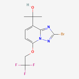 molecular formula C11H11BrF3N3O2 B8230206 2-[2-Bromo-5-(2,2,2-trifluoroethoxy)-[1,2,4]triazolo[1,5-a]pyridin-8-yl]propan-2-ol 