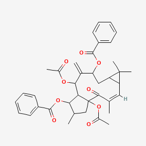 molecular formula C38H42O9 B8233935 [(3Z)-1,11-diacetyloxy-13-benzoyloxy-3,6,6,14-tetramethyl-10-methylidene-2-oxo-9-tricyclo[10.3.0.05,7]pentadec-3-enyl] benzoate 