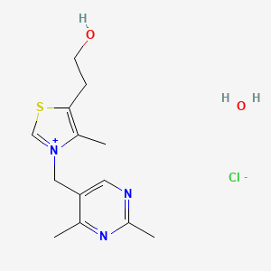 molecular formula C13H20ClN3O2S B8234519 2-[3-[(2,4-Dimethylpyrimidin-5-yl)methyl]-4-methyl-1,3-thiazol-3-ium-5-yl]ethanol;chloride;hydrate 