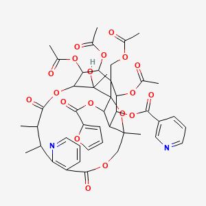 molecular formula C45H48N2O19 B8236185 [18,19,21-Triacetyloxy-20-(acetyloxymethyl)-24-(furan-2-carbonyloxy)-25-hydroxy-3,13,14,25-tetramethyl-6,15-dioxo-2,5,16-trioxa-11-azapentacyclo[15.7.1.01,20.03,23.07,12]pentacosa-7(12),8,10-trien-22-yl] pyridine-3-carboxylate 