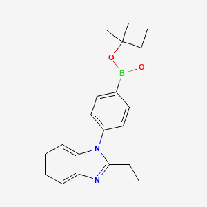 molecular formula C21H25BN2O2 B8236742 2-Ethyl-1-(4-(4,4,5,5-tetramethyl-1,3,2-dioxaborolan-2-yl)phenyl)-1H-benzo[d]imidazole 