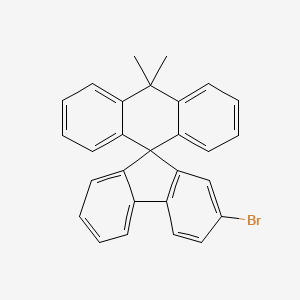 molecular formula C28H21Br B8237624 2'-Bromo-10,10-dimethyl-10H-spiro[anthracene-9,9'-fluorene] 