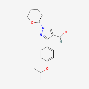 molecular formula C18H22N2O3 B8240228 3-(4-isopropoxyphenyl)-1-(tetrahydro-2H-pyran-2-yl)-1H-pyrazole-4-carbaldehyde 