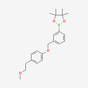 molecular formula C22H29BO4 B8243562 2-(3-((4-(2-Methoxyethyl)phenoxy)methyl)phenyl)-4,4,5,5-tetramethyl-1,3,2-dioxaborolane 