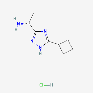 molecular formula C8H15ClN4 B8245192 (R)-1-(3-Cyclobutyl-1H-1,2,4-triazol-5-YL)ethanamine hydrochloride 