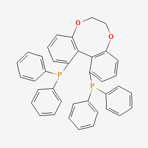 molecular formula C38H30O2P2 B8245318 (12aR)-1,12-Bis(diphenylphosphino)-6,7-dihydrodibenzo[e,g][1,4]dioxocine 