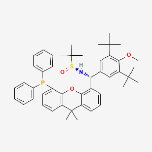 molecular formula C47H56NO3PS B8245402 (S)-N-[(R)-(3,5-ditert-butyl-4-methoxyphenyl)-(5-diphenylphosphanyl-9,9-dimethylxanthen-4-yl)methyl]-2-methylpropane-2-sulfinamide 