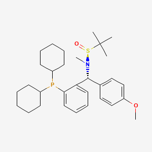 molecular formula C31H46NO2PS B8245435 (S)-N-[(R)-(2-dicyclohexylphosphanylphenyl)-(4-methoxyphenyl)methyl]-N,2-dimethylpropane-2-sulfinamide 