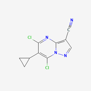 molecular formula C10H6Cl2N4 B8246435 5,7-Dichloro-6-cyclopropylpyrazolo[1,5-a]pyrimidine-3-carbonitrile 