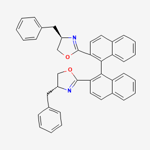 molecular formula C40H32N2O2 B8246707 (S)-2,2'-Bis((R)-4-benzyl-4,5-dihydrooxazol-2-yl)-1,1'-binaphthalene 