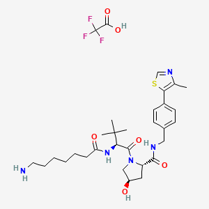 molecular formula C31H44F3N5O6S B8249179 (2S,4R)-1-((S)-2-(7-Aminoheptanamido)-3,3-dimethylbutanoyl)-4-hydroxy-N-(4-(4-methylthiazol-5-yl)benzyl)pyrrolidine-2-carboxamide 2,2,2-trifluoroacetate 