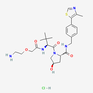 molecular formula C26H38ClN5O5S B8249183 (2S,4R)-1-((S)-2-(2-(2-Aminoethoxy)acetamido)-3,3-dimethylbutanoyl)-4-hydroxy-N-(4-(4-methylthiazol-5-yl)benzyl)pyrrolidine-2-carboxamide hydrochloride 