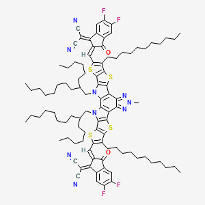 molecular formula C99H121F4N9O2S4 B8250329 2-[(2Z)-2-[[23-[(Z)-[1-(dicyanomethylidene)-5,6-difluoro-3-oxoinden-2-ylidene]methyl]-3,27-bis(2-hexyldecyl)-15-methyl-8,22-di(undecyl)-6,10,20,24-tetrathia-3,14,15,16,27-pentazaoctacyclo[16.9.0.02,12.04,11.05,9.013,17.019,26.021,25]heptacosa-1(18),2(12),4(11),5(9),7,13,16,19(26),21(25),22-decaen-7-yl]methylidene]-5,6-difluoro-3-oxoinden-1-ylidene]propanedinitrile 
