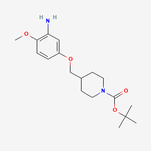 molecular formula C18H28N2O4 B8250977 tert-Butyl 4-((3-amino-4-methoxyphenoxy)methyl)piperidine-1-carboxylate 