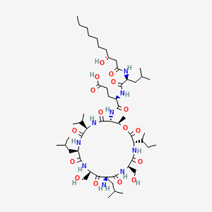 molecular formula C54H95N9O16 B8261229 (4R)-5-[[(3S,6R,9S,11R,14R,17R,20R,21R)-9-amino-3-butan-2-yl-6,11-bis(hydroxymethyl)-21-methyl-9,14-bis(2-methylpropyl)-2,5,8,10,13,16,19-heptaoxo-17-propan-2-yl-1-oxa-4,7,12,15,18-pentazacyclohenicos-20-yl]amino]-4-[[(2S)-2-[[(3R)-3-hydroxydecanoyl]amino]-4-methylpentanoyl]amino]-5-oxopentanoic acid 