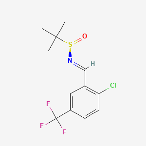 molecular formula C12H13ClF3NOS B8267407 (NE,R)-N-[[2-chloro-5-(trifluoromethyl)phenyl]methylidene]-2-methylpropane-2-sulfinamide 