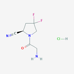 molecular formula C7H10ClF2N3O B8268256 (R)-4,4-Difluoro-1-glycylpyrrolidine-2-carbonitrile hydrochloride 