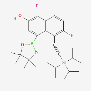 molecular formula C27H37BF2O3Si B8268504 1,6-Difluoro-4-(4,4,5,5-tetramethyl-1,3,2-dioxaborolan-2-yl)-5-((triisopropylsilyl)ethynyl)naphthalen-2-ol 