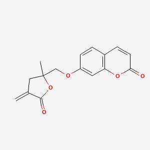 molecular formula C16H14O5 B8422599 7-((2-Methyl-4-methylene-5-oxotetrahydro-2-furanyl)methoxy)-2H-chromen-2-one 