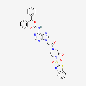 molecular formula C32H26N8O6S2 B8425582 1-(Benzothiazole-2-sulfonyl)-4-{[6-N-(benzhydryloxycarbonyl)-adenine-9-yl]-acetyl}-piperazin-2-one 